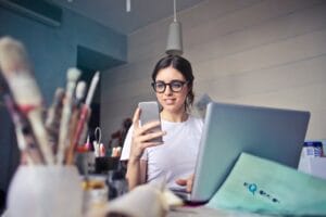 Low Cost Phone Deals UK Mobile Offers
